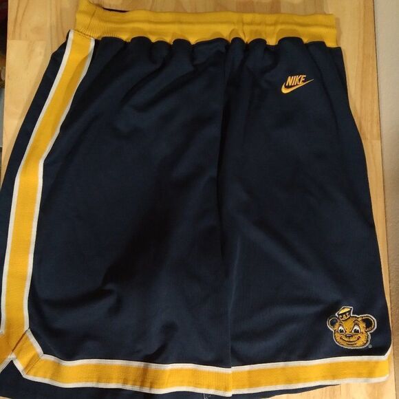 Vintage Nike U of California Basketball Shorts - Picture 1 of 6